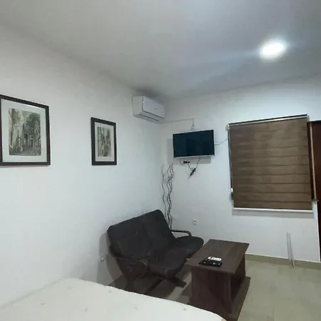 Apartamento Sara *